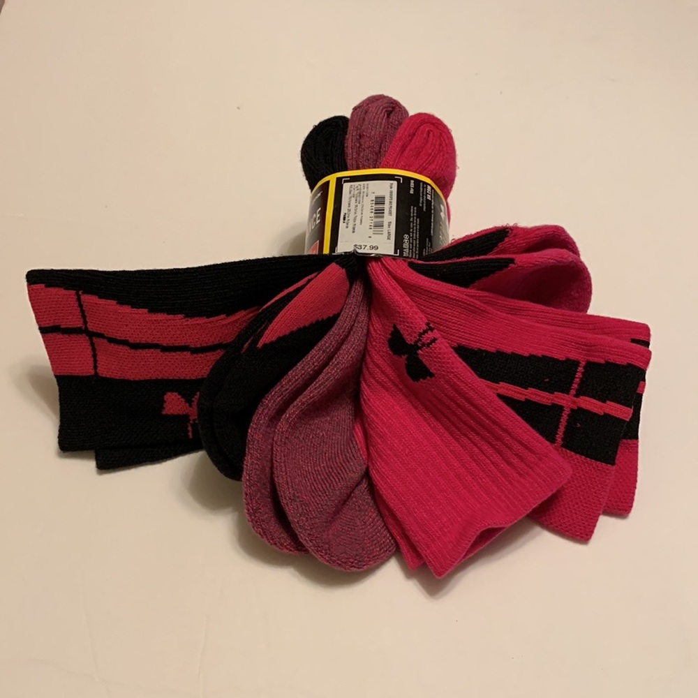 3 PAIR UNDER ARMOUR PERFORMANCE CREW SOCKS LARGE MENS PINK BLACK